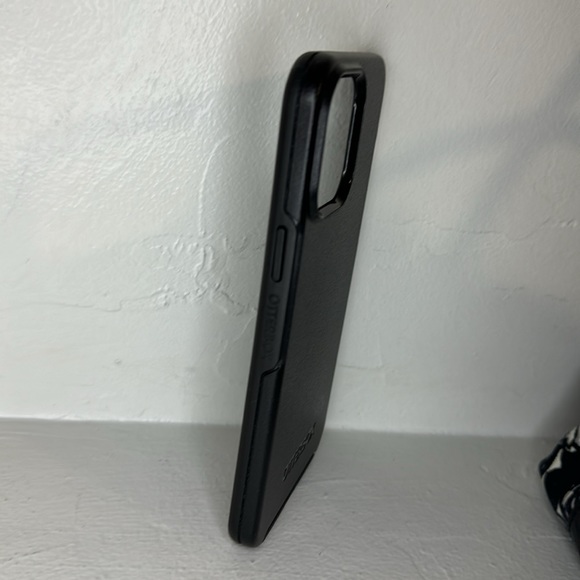 Otterbox OB Symmetry black IPhone 13 Pro Max case - Picture 6 of 9